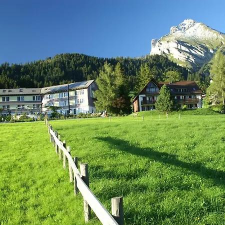 Kurhaus Sunnehus فندق *